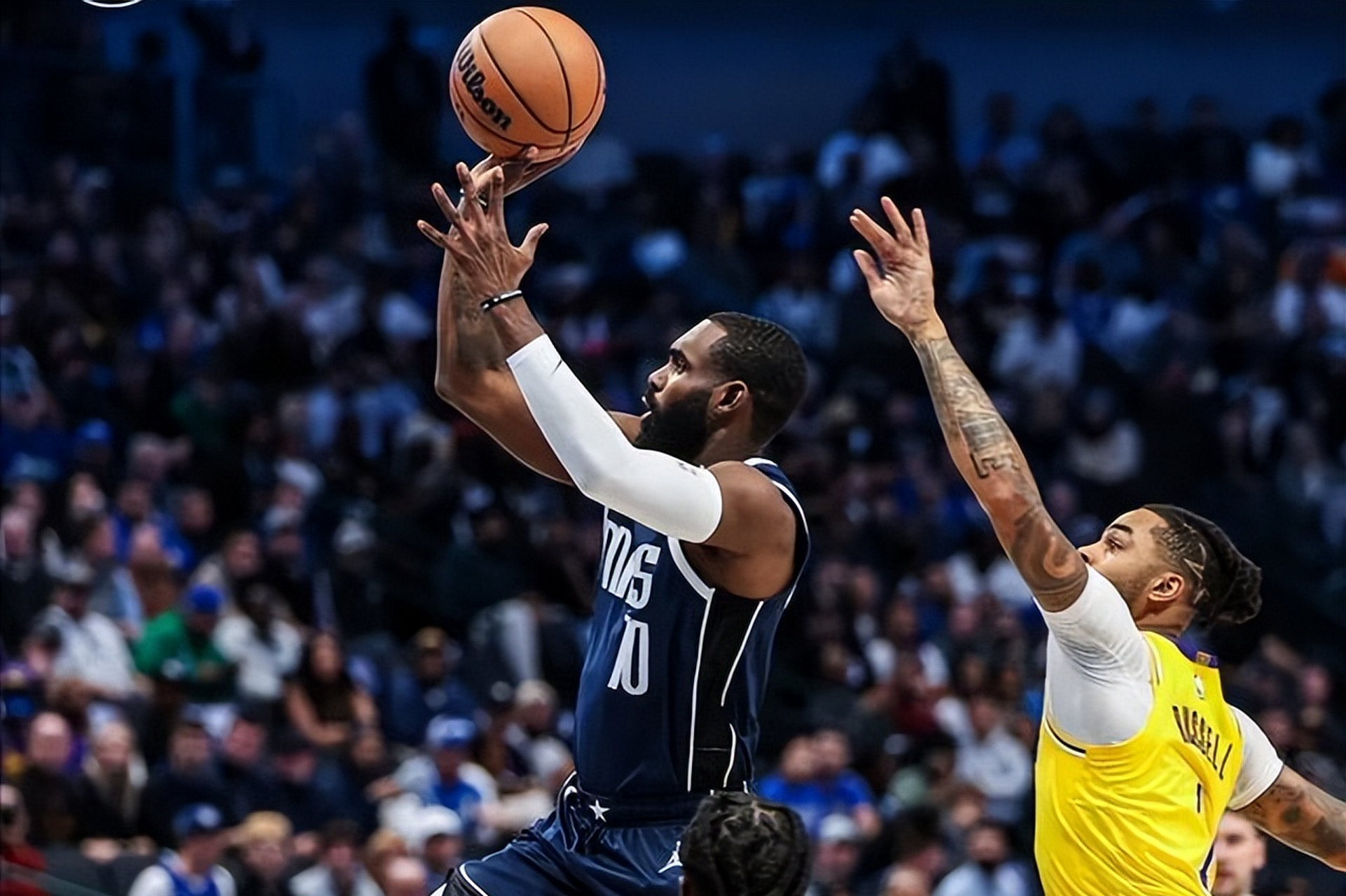 莱万多夫斯基爆冷击败湖人，险胜震惊全场！