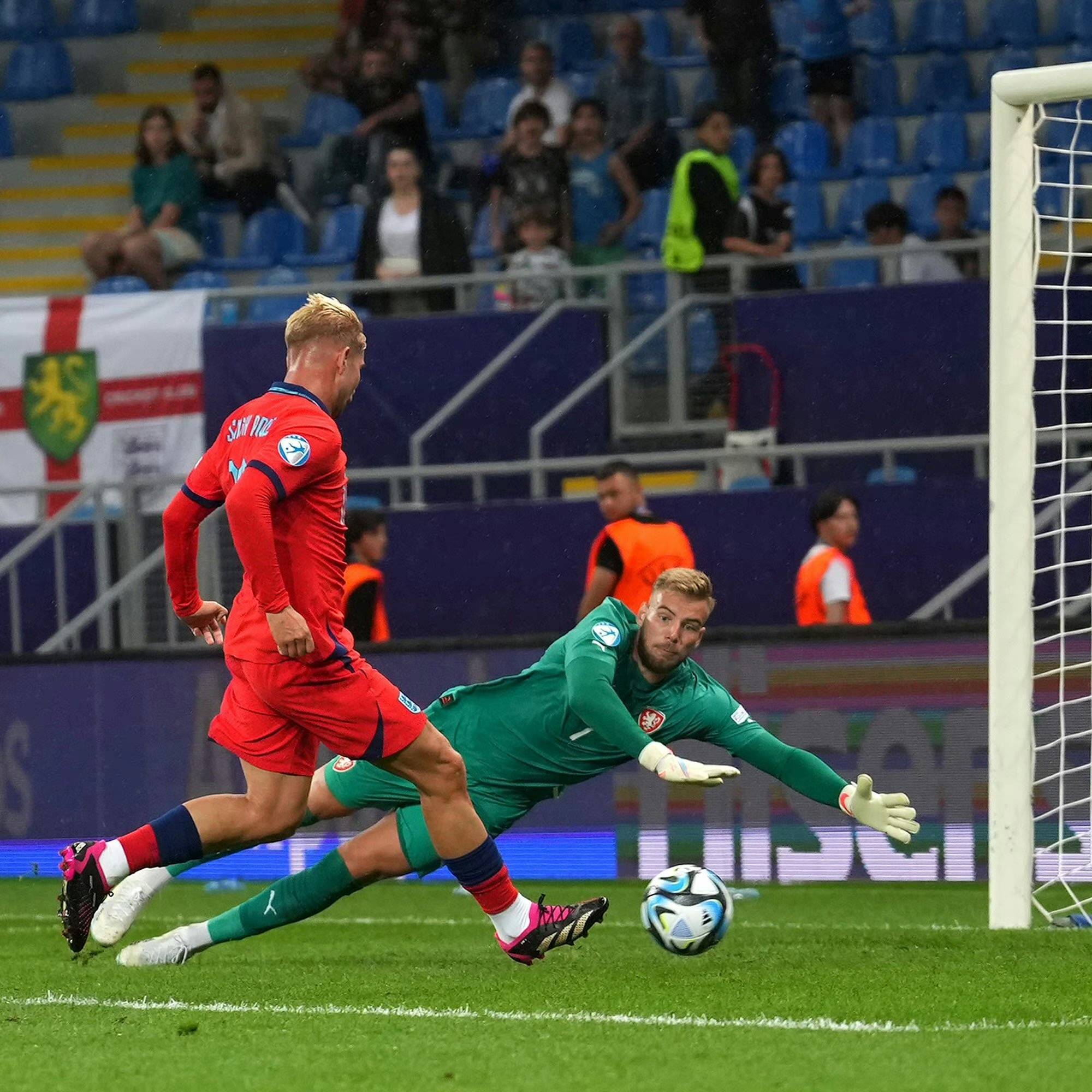 Ming连续三场比赛得分超过逆转，拜仁挑战极限！的简单介绍